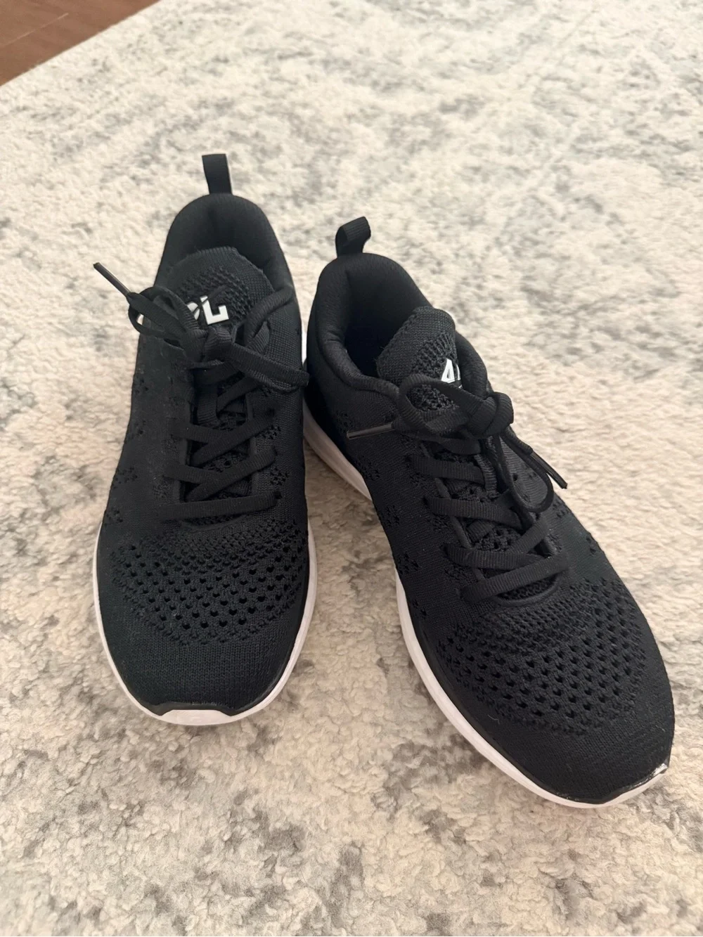 APL Black Knit Athletic Sneaker - Propeliumi
